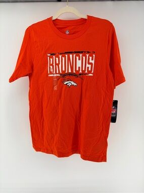 Youth Boys Denver Broncos T Shirt NWT Large 14-16 NFL Apparel